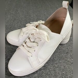 Women's Casual Sneakers